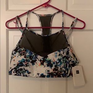 Large GAP sports bra (BRAND NEW w tags)